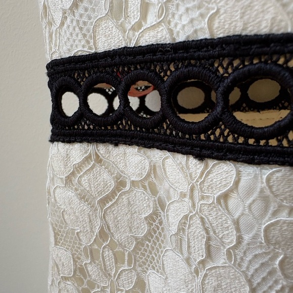 NWT Monique Lhuillier Lace Dress - Picture 9 of 15